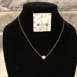 🛍Two Piece Pearl Earring and Necklace Set